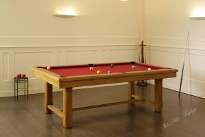 Billard Rustic Chêne doré drap burgundy