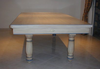 Billard table