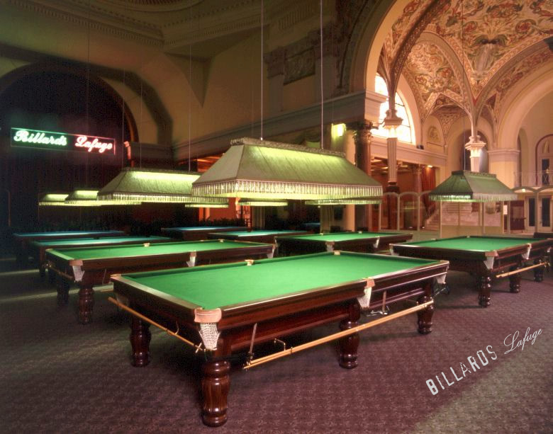 Création de salles de billard