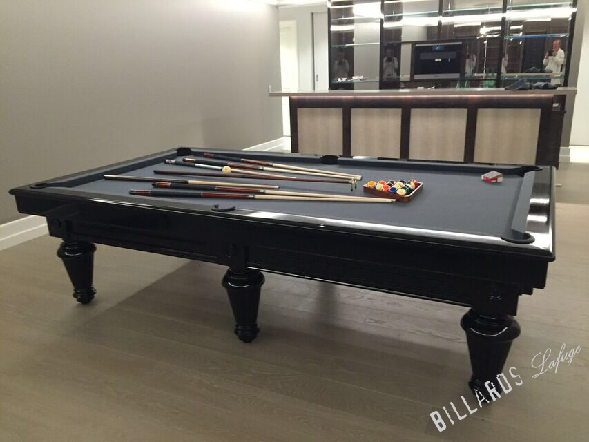 Table de billard en bois massif