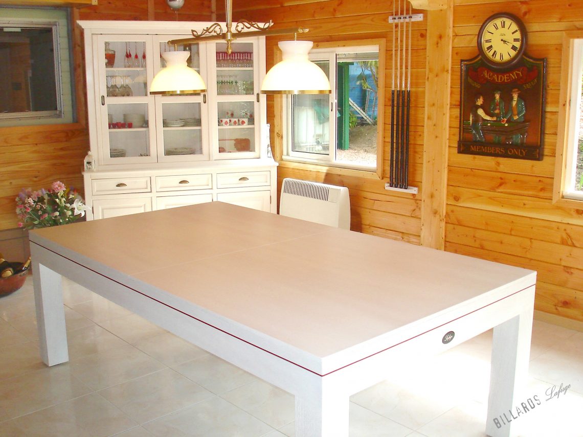 Billard table