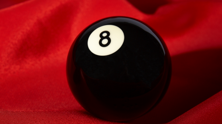 Bille rouge n°8 sur tapis rouge